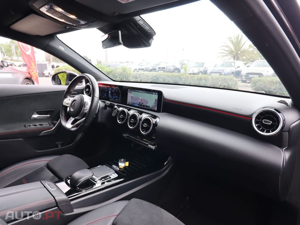 Mercedes-Benz A 250 e 8G-DCT AMG Line