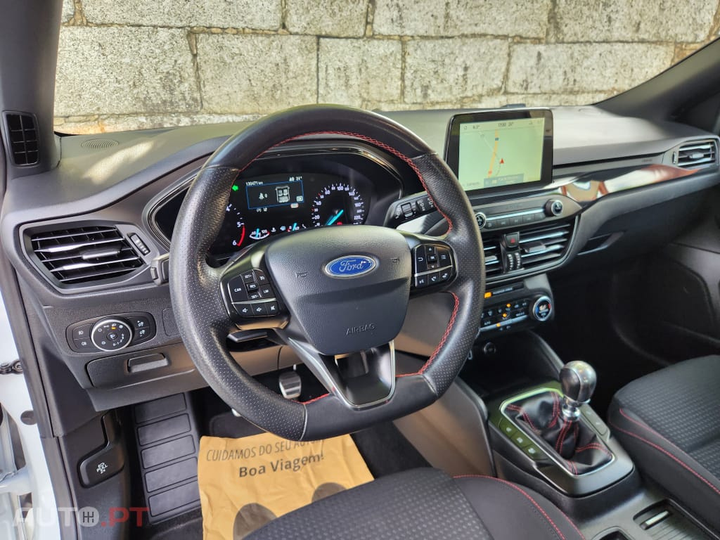 Ford Focus SW 1.5 TDCi EcoBlue ST-Line