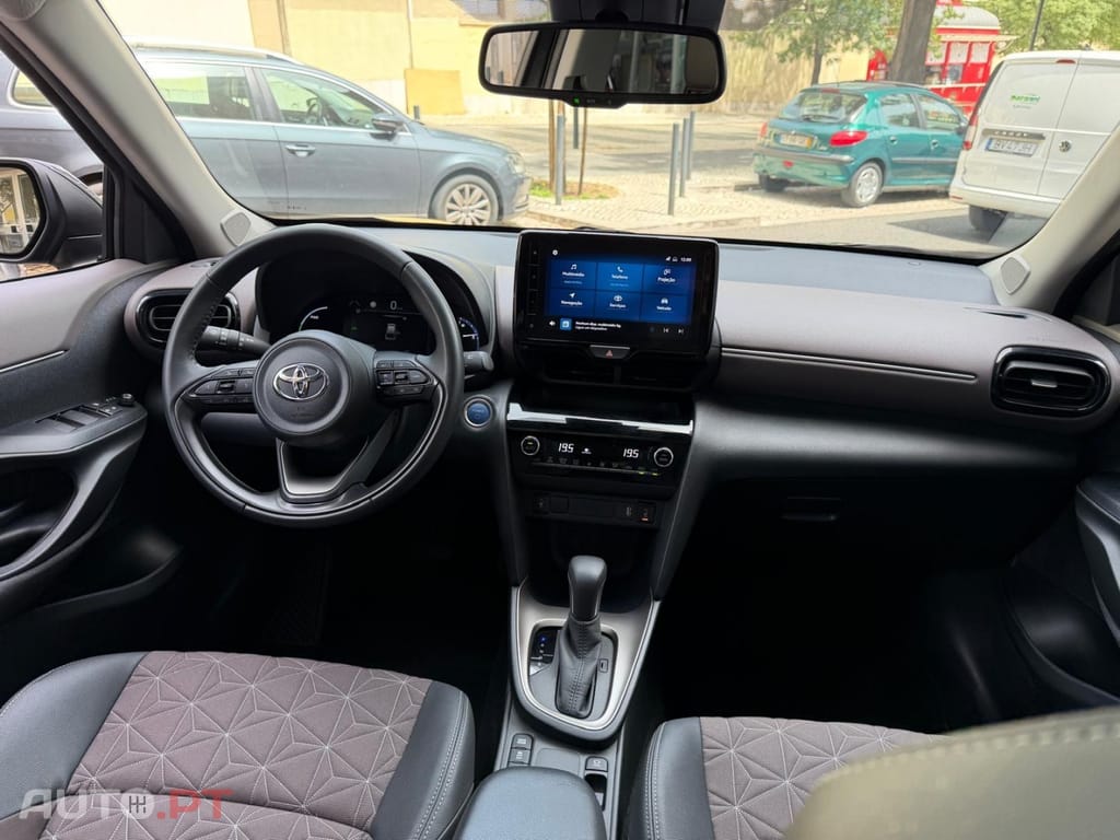Toyota Yaris Cross 1.5 HDF Luxury