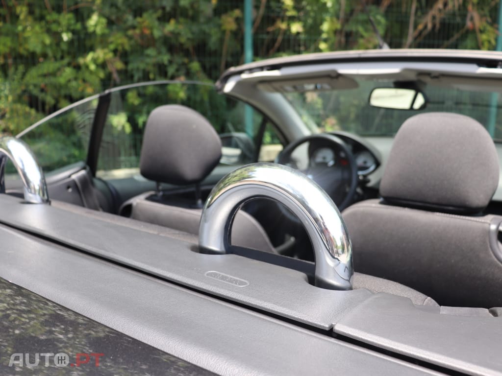 Peugeot 207 CC Millesim 200