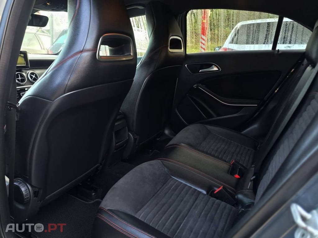 Mercedes-Benz A 200 d AMG LINE