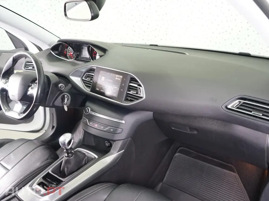 Peugeot 308 SW 1.2 PureTech Allure Pack