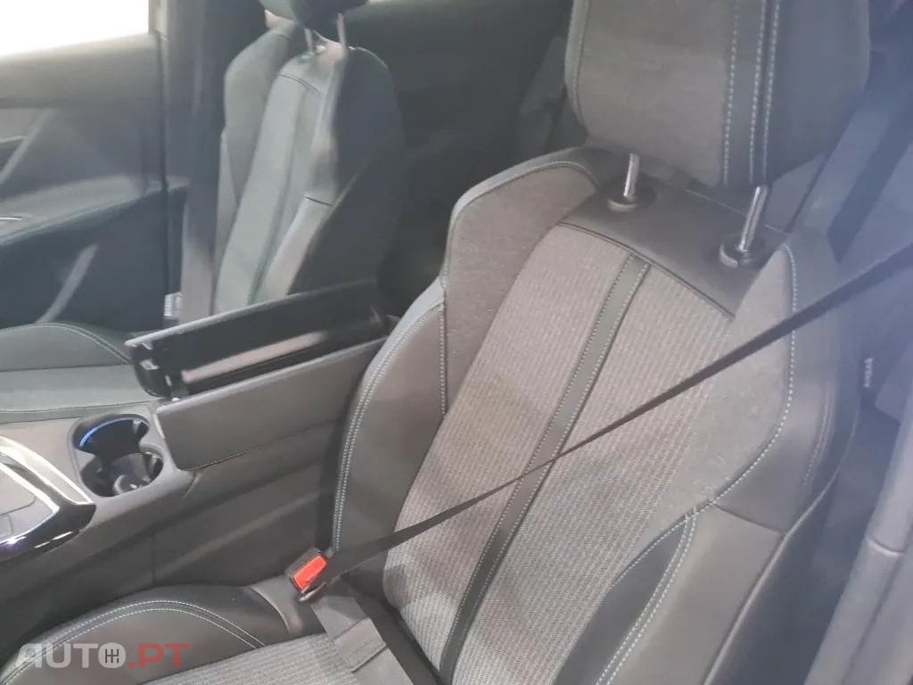 Peugeot 3008 1.2 PureTech Allure Pack