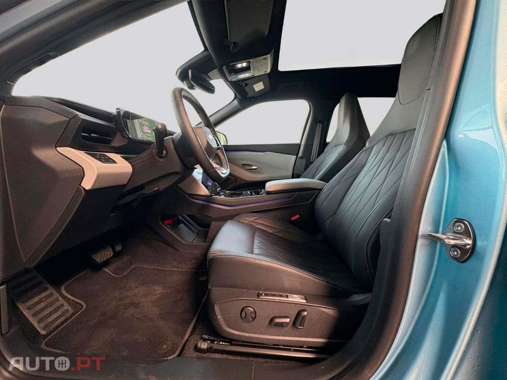 Ford Explorer Premium Extended Range RWD I.V.A DEDUTIVEL 