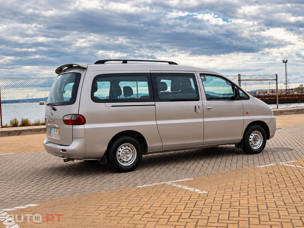 Hyundai H-1 9Lugares