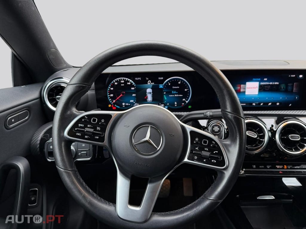 Mercedes-Benz CLA 180 D Business DCT