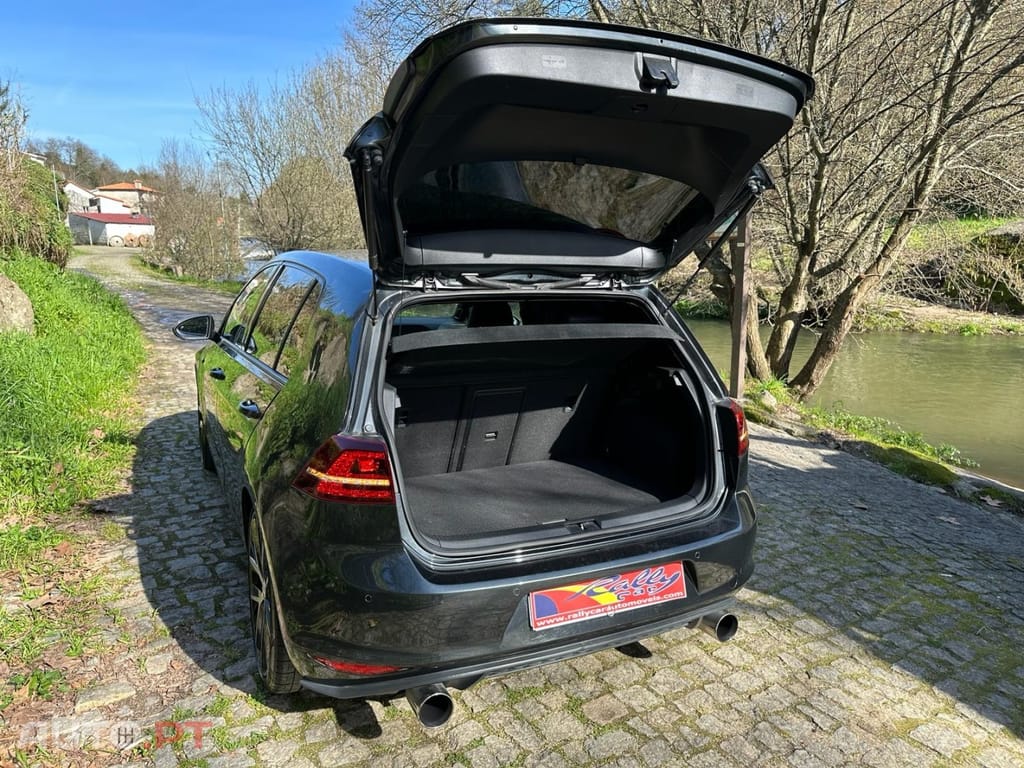 Volkswagen Golf 2.0 TSi GTi DSG Performance
