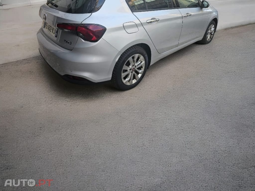 Fiat Tipo 1.6 M-Jet Lounge DCT