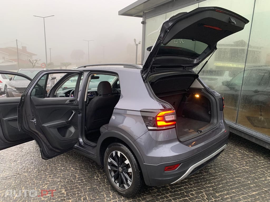 Volkswagen T-Cross 1.0 TSI Life DSG