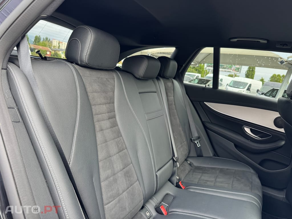 Mercedes-Benz E 300 de AMG Line