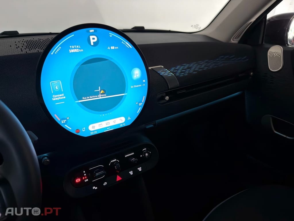 MINI Cooper Cooper E Favoured L