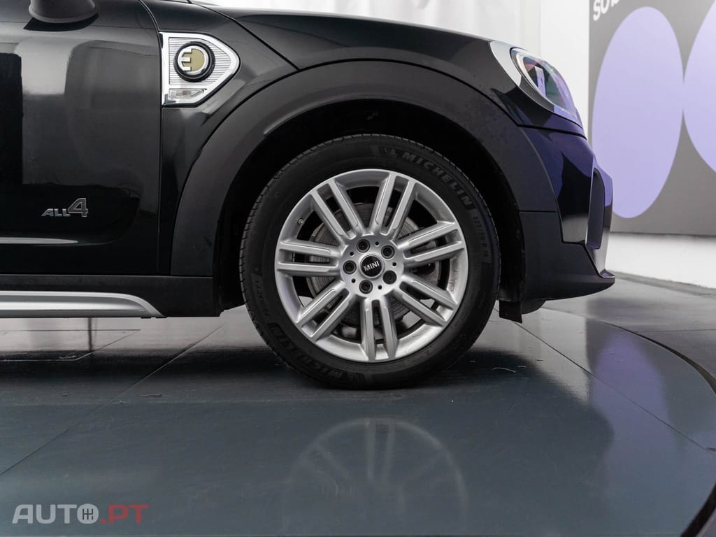 MINI Countryman Cooper SE Premium Essential Auto