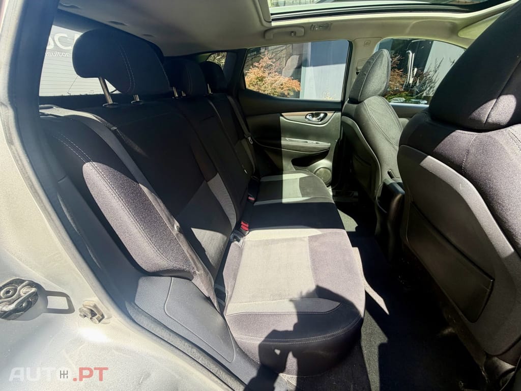 Nissan Qashqai 1.5 dCi 360 — fotografia 9