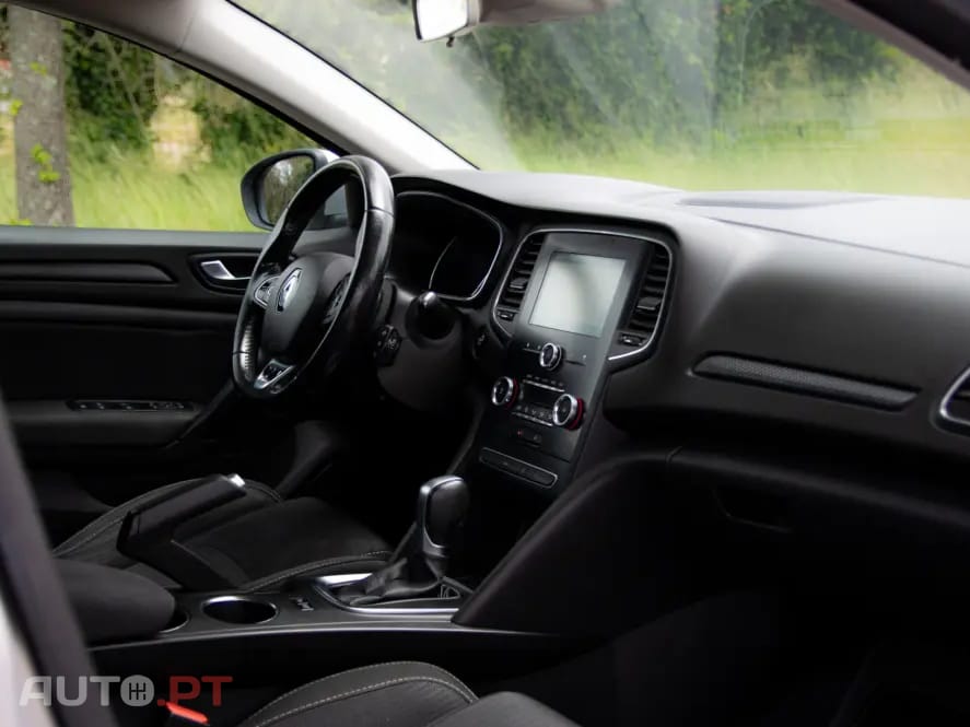 Renault Mégane Sport Tourer BLUE dCi 115 EDC BUSINESS EDITION