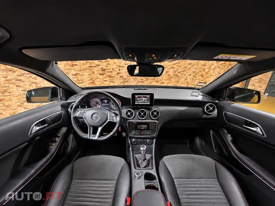 Mercedes-Benz A 180 d AMG Line