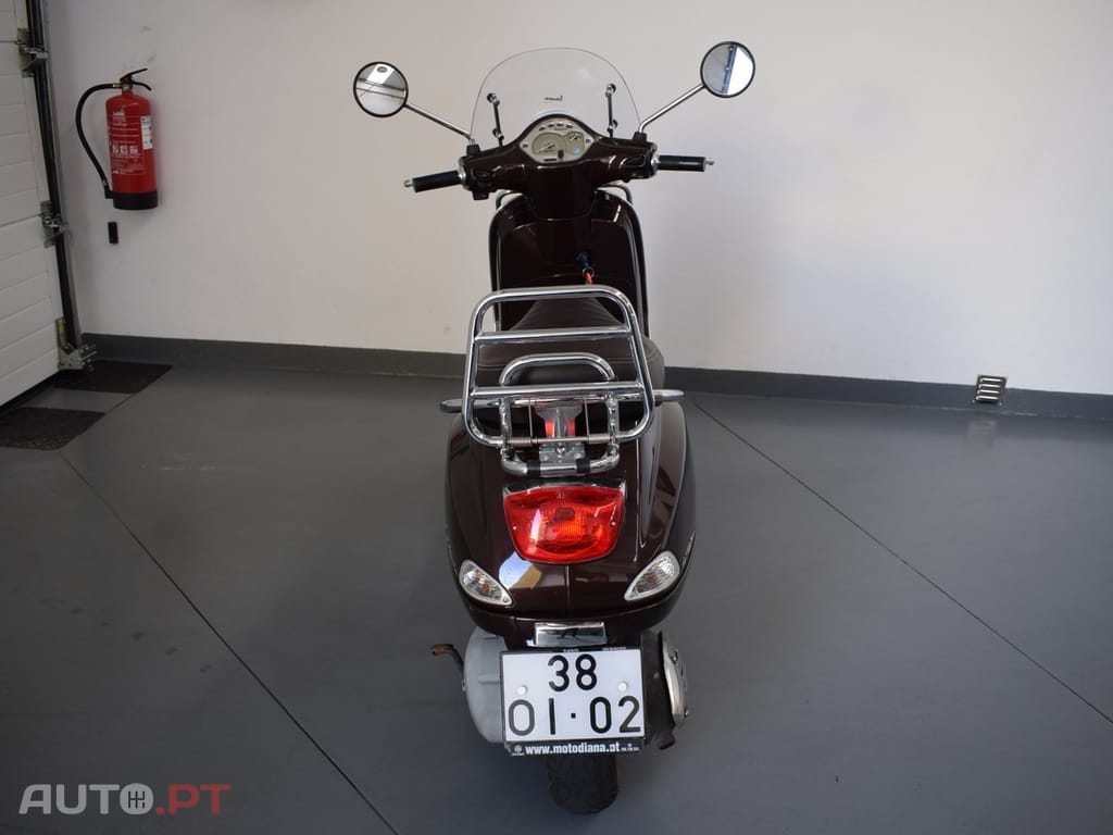 Piaggio Vespa LX 125 IE 4T 3V