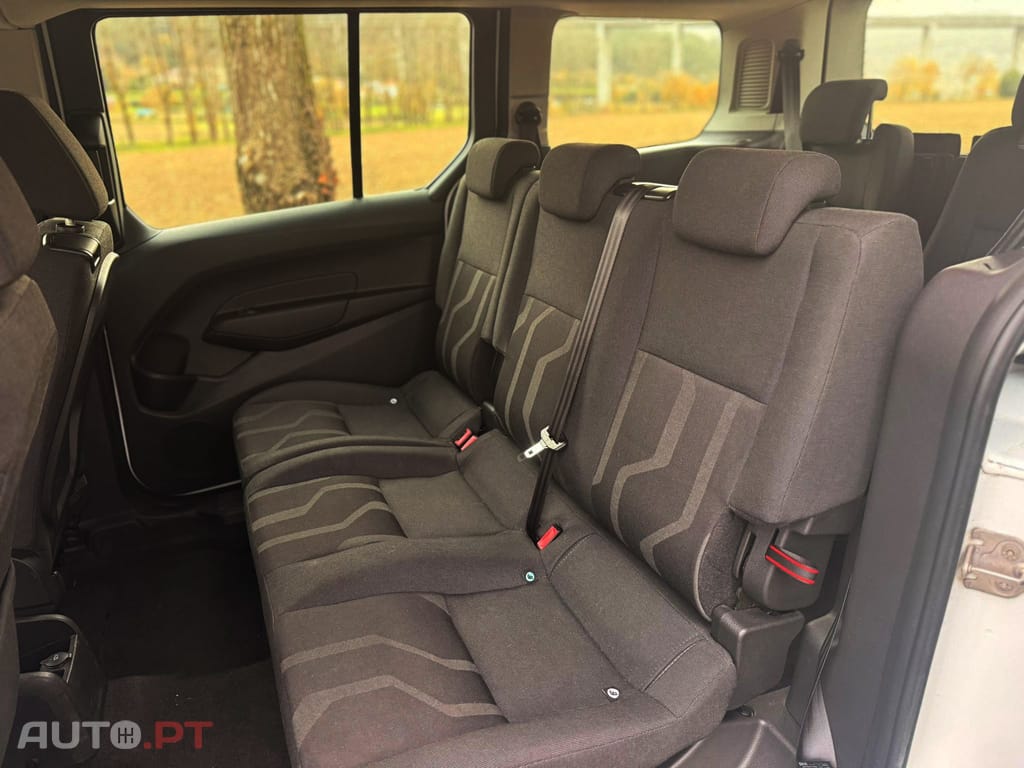 Ford Tourneo Grand 1.5 TDCi Trend Powershift