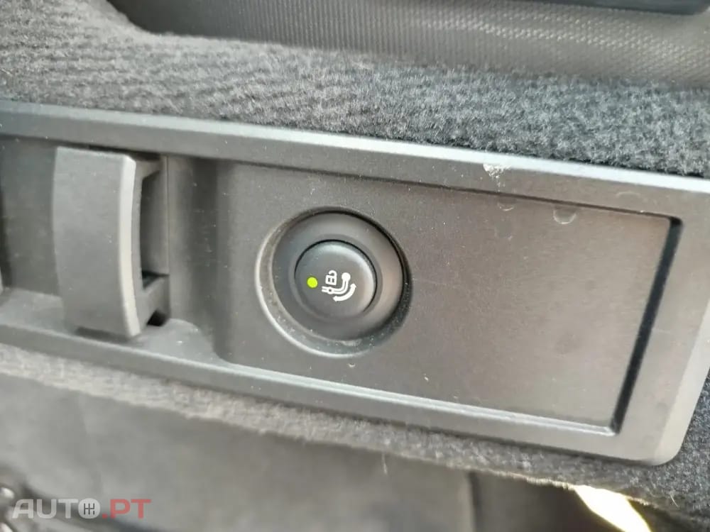 BMW 320 d Touring Pack Desportivo M Auto