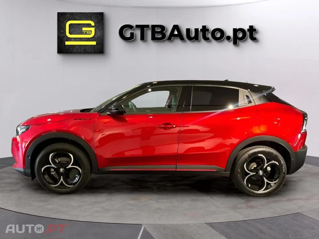 Alfa Romeo Junior Ibrida 1.2