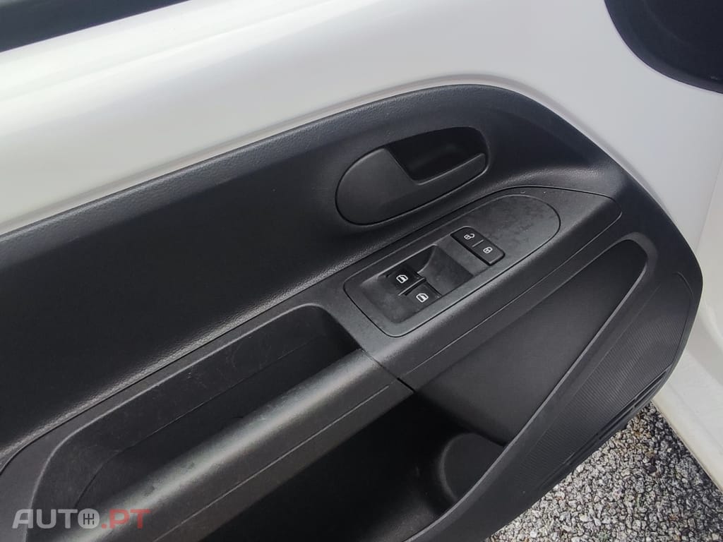 Volkswagen e-Up 100% elétrico