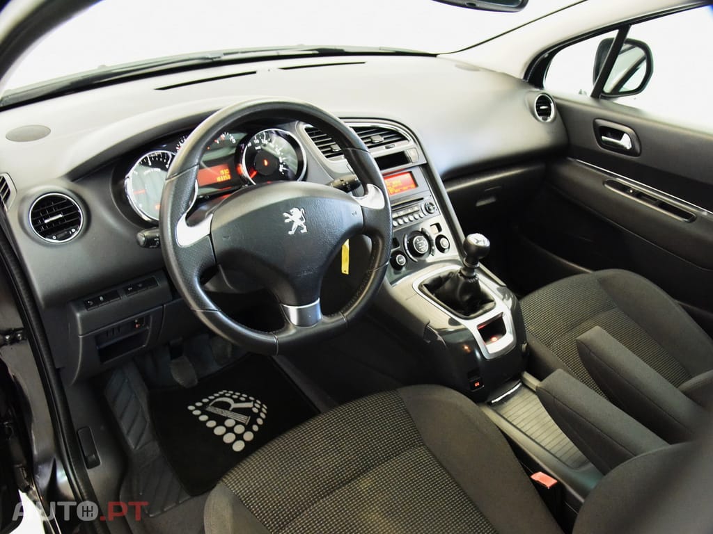 Peugeot 5008 1.6 BlueHDi Style