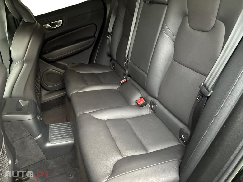 Volvo XC60 T6 PHEV AWD Geartronic Start