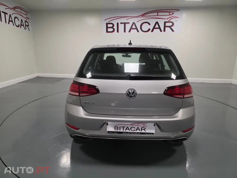 Volkswagen Golf 1.6 TDI CONFORTLINE