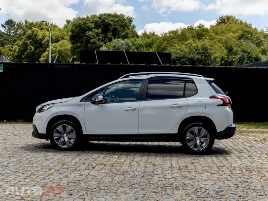 Peugeot 2008 1.6 BlueHDi Style