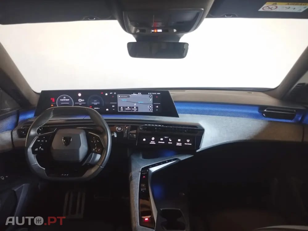 Peugeot E-5008 73 kWh GT