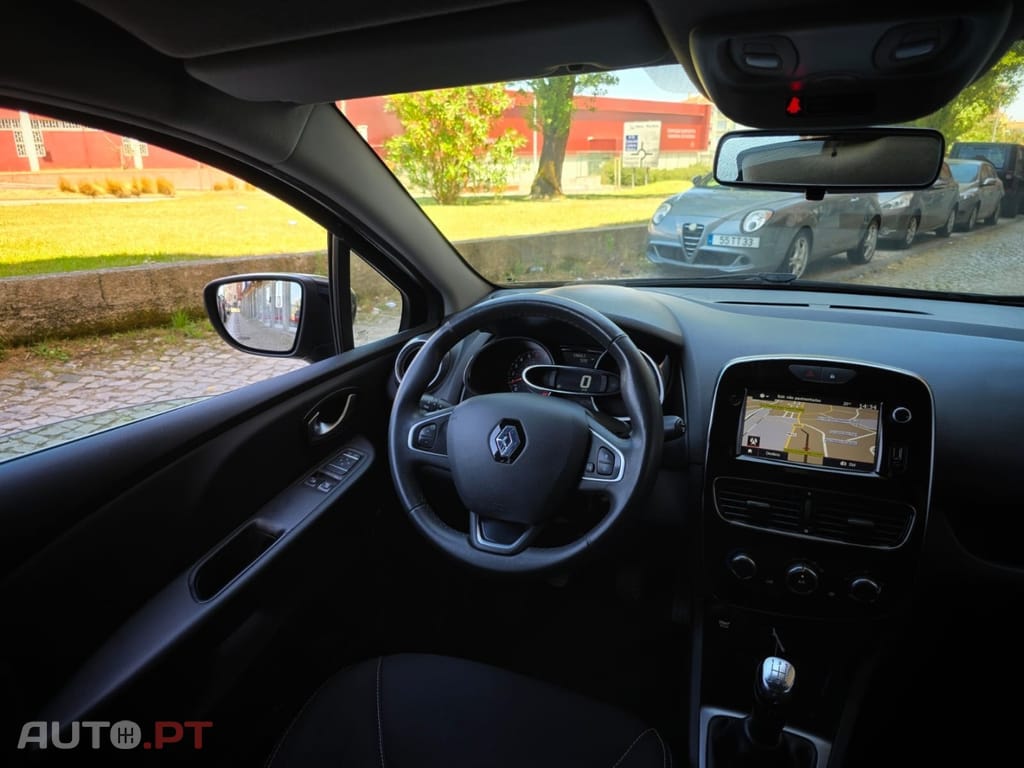 Renault Clio Sport Tourer 0.9 TCe Limited