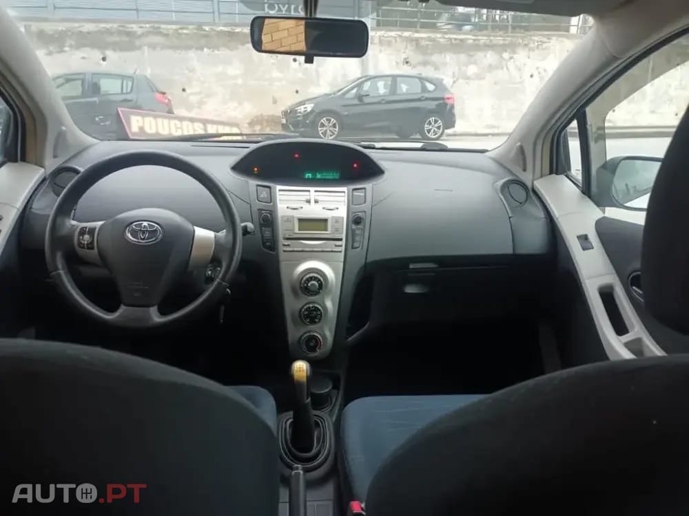 Toyota Yaris 1.0 VVT-i AC