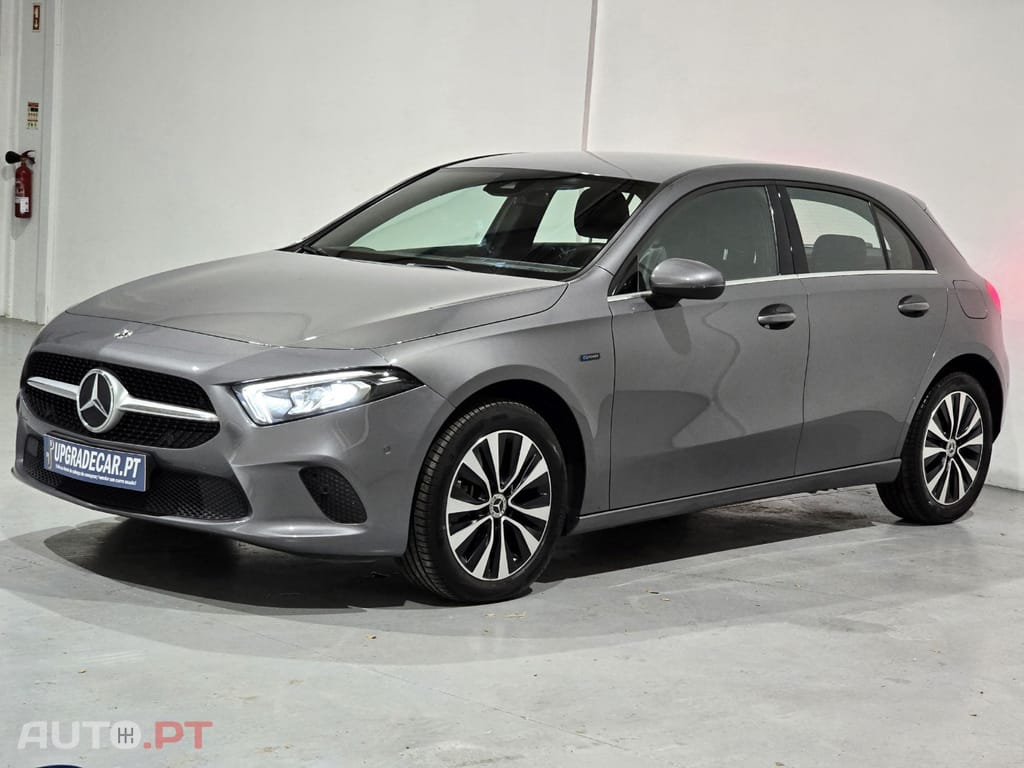 Mercedes-Benz A 250 e 8G-DCT Progressive