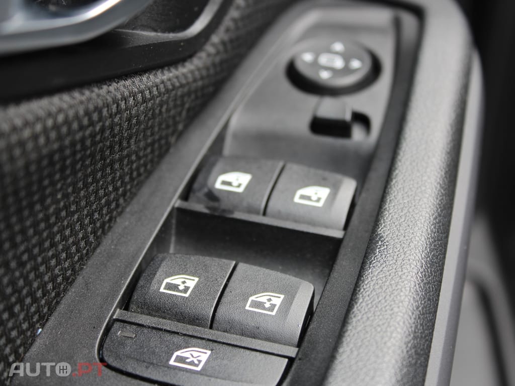 BMW 330 330e Hibrido Plug-In