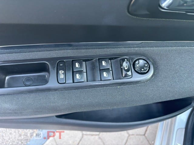 Peugeot 5008 1.6 HDi 7L Allure
