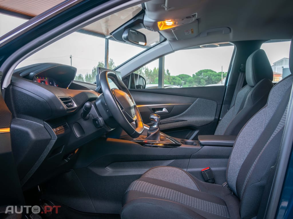 Peugeot 3008 1.5 BlueHDi Active Pack