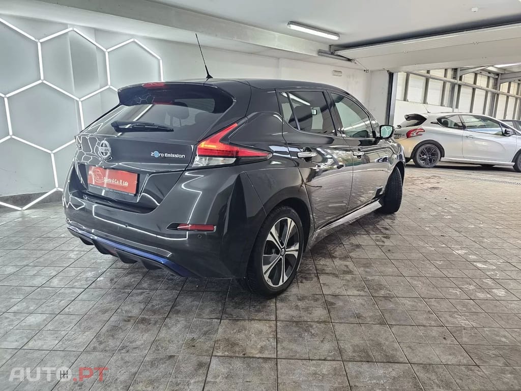 Nissan Leaf N-Connecta Full Led