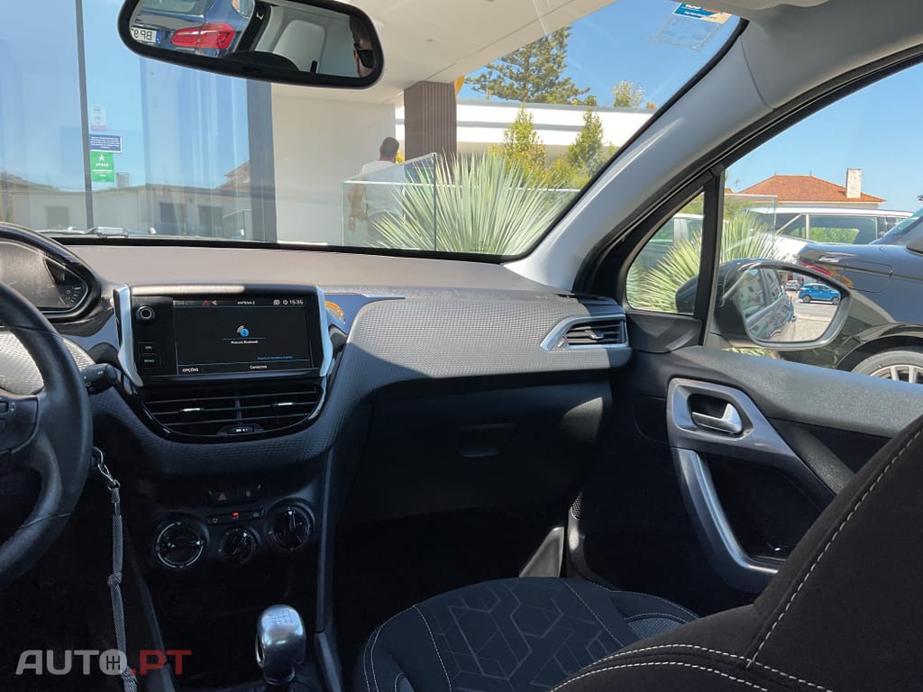 Peugeot 2008 1.6 BlueHDi Active