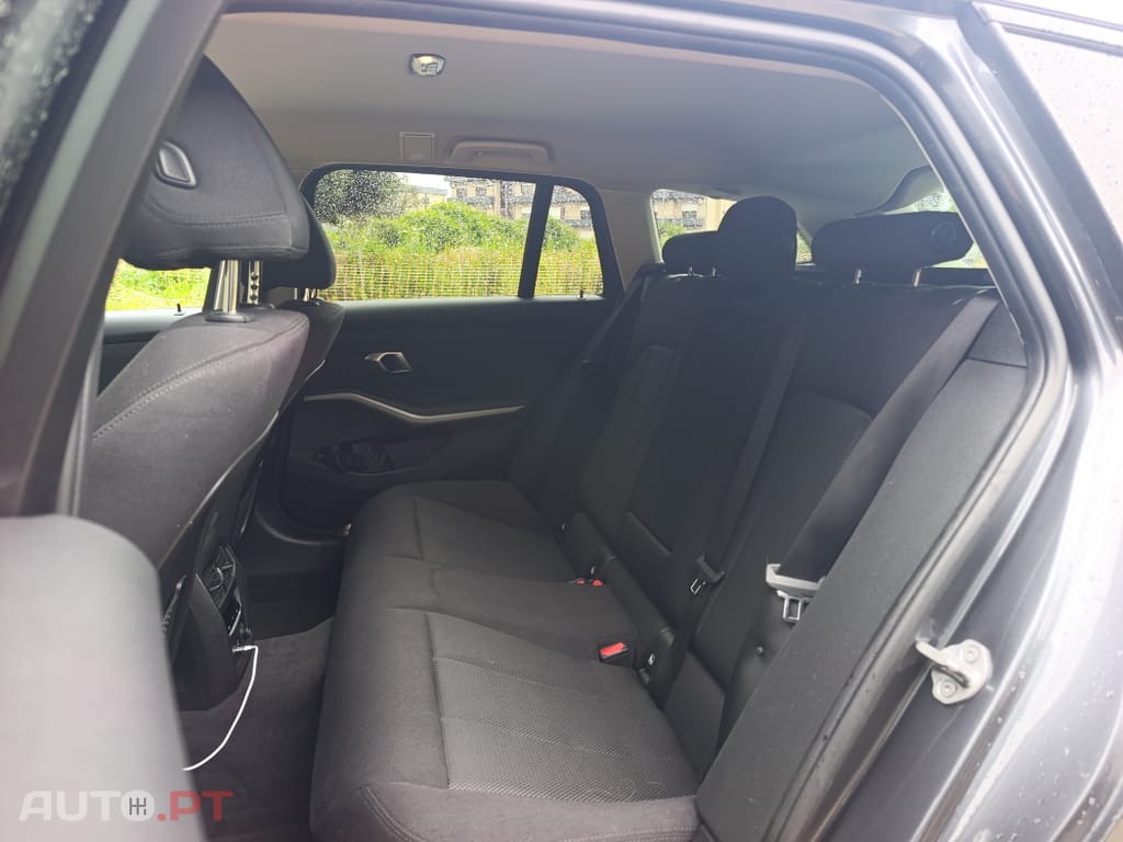 BMW 318 d Touring Line Sport Auto