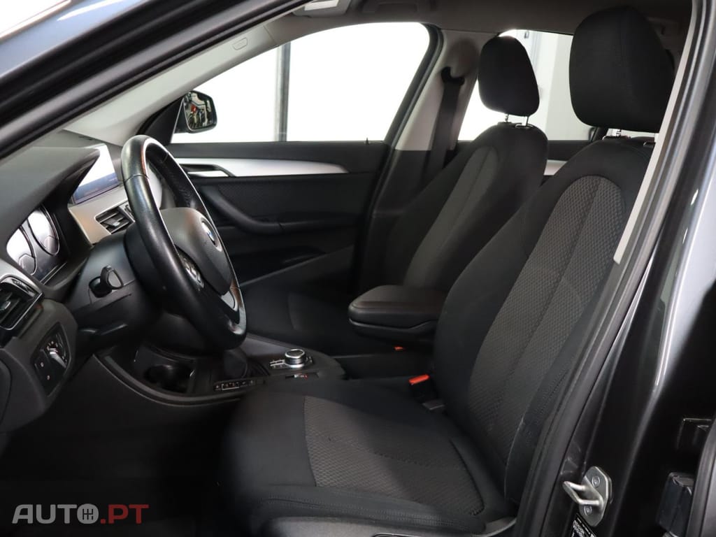 BMW X1 xDrive25e