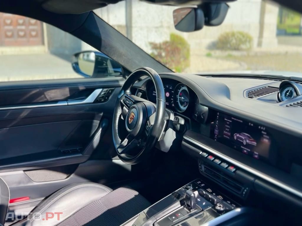 Porsche 911 Carrera 4S PDK
