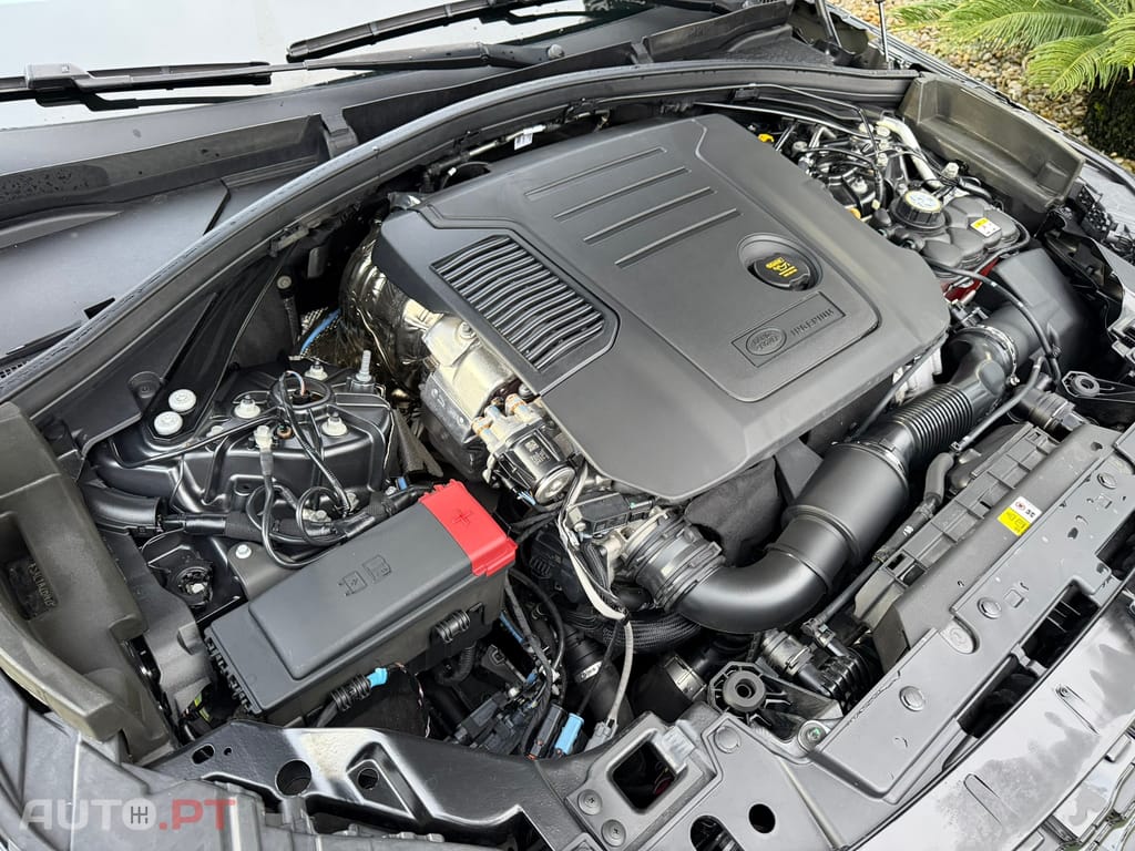 Land Rover Velar 2.0 D200 AWD R-Dynamic SE