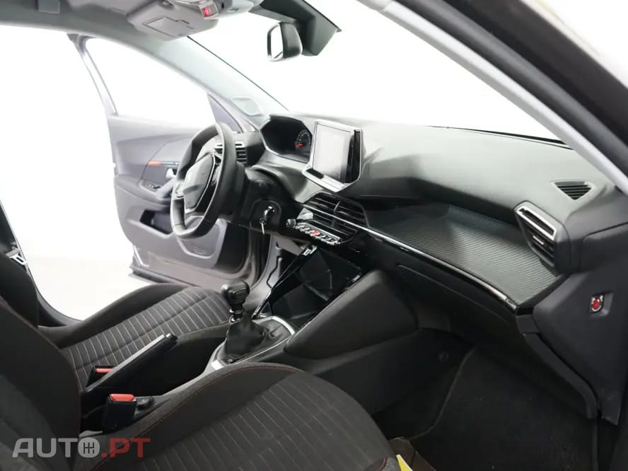 Peugeot 2008 PureTech 100 Style