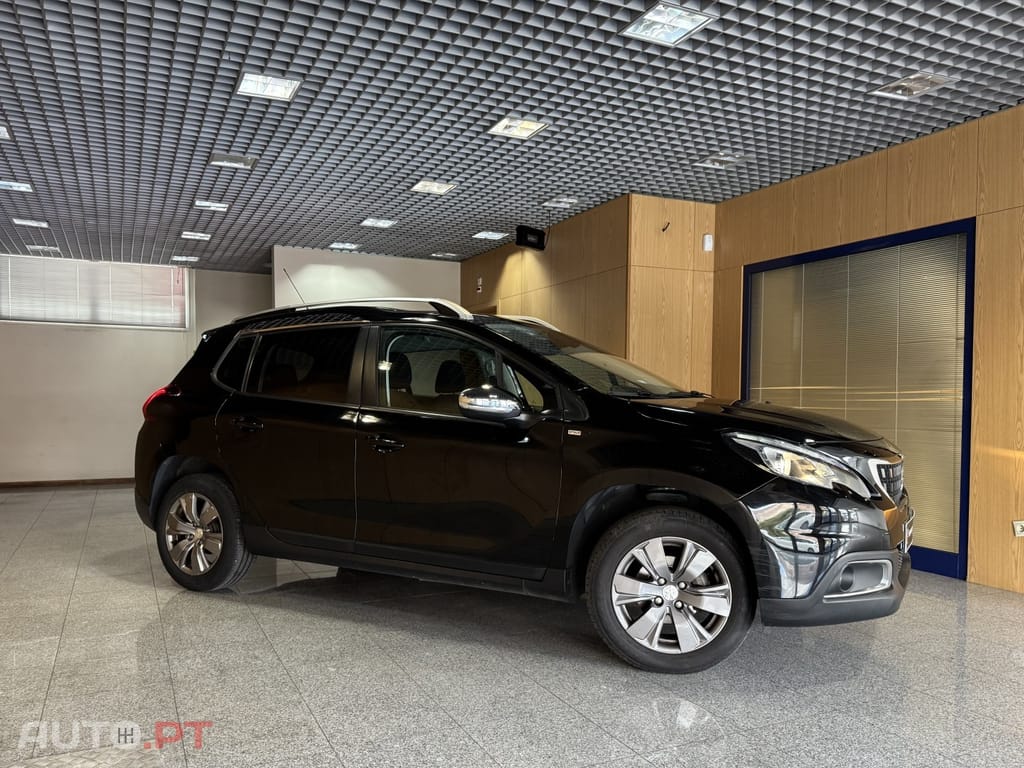 Peugeot 2008 1.2 PureTech Style