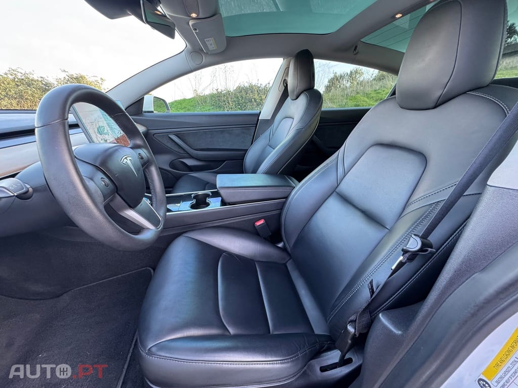 Tesla Model 3 Long-Range Dual Motor AWD
