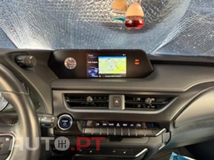 Lexus UX 250H