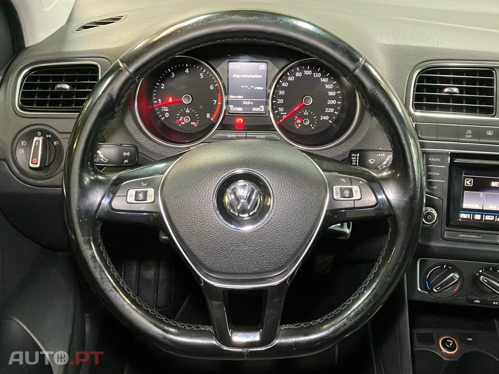 Volkswagen Polo 1.0 Confortline