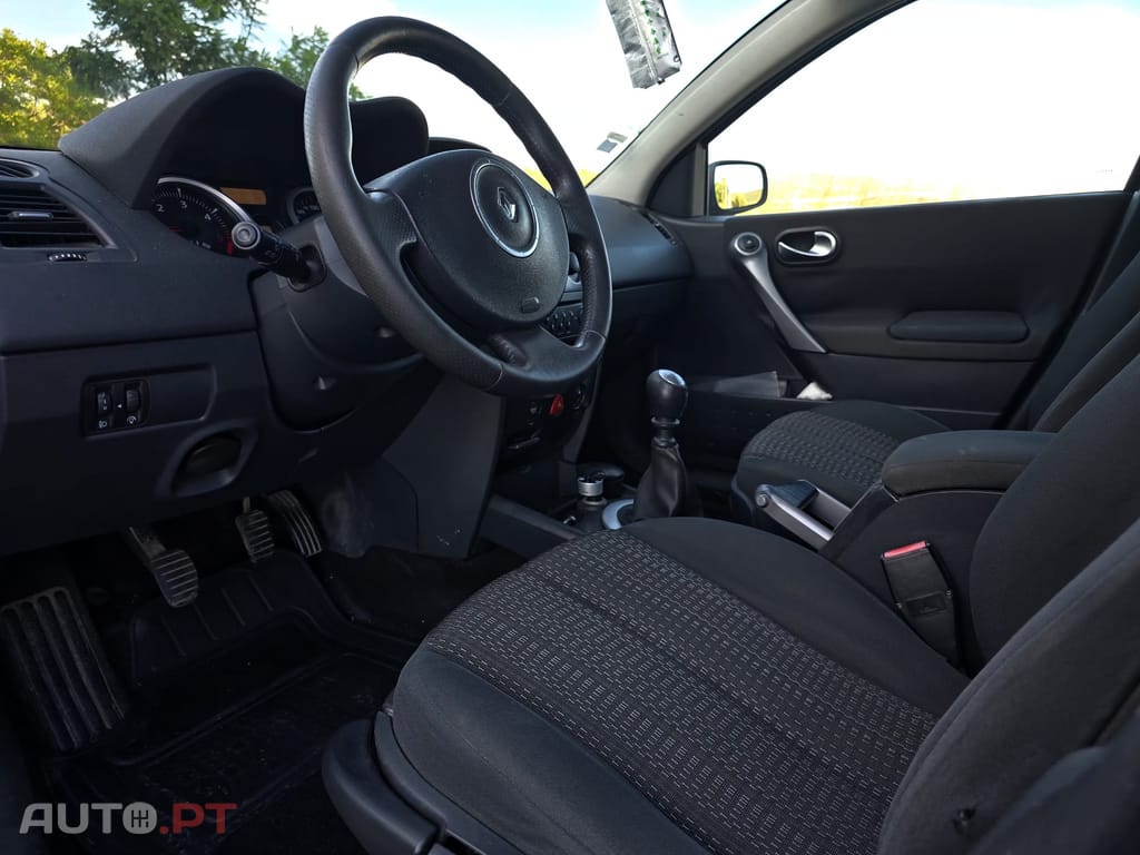 Renault Mégane Break 1,5 DCI Autentique sw M6