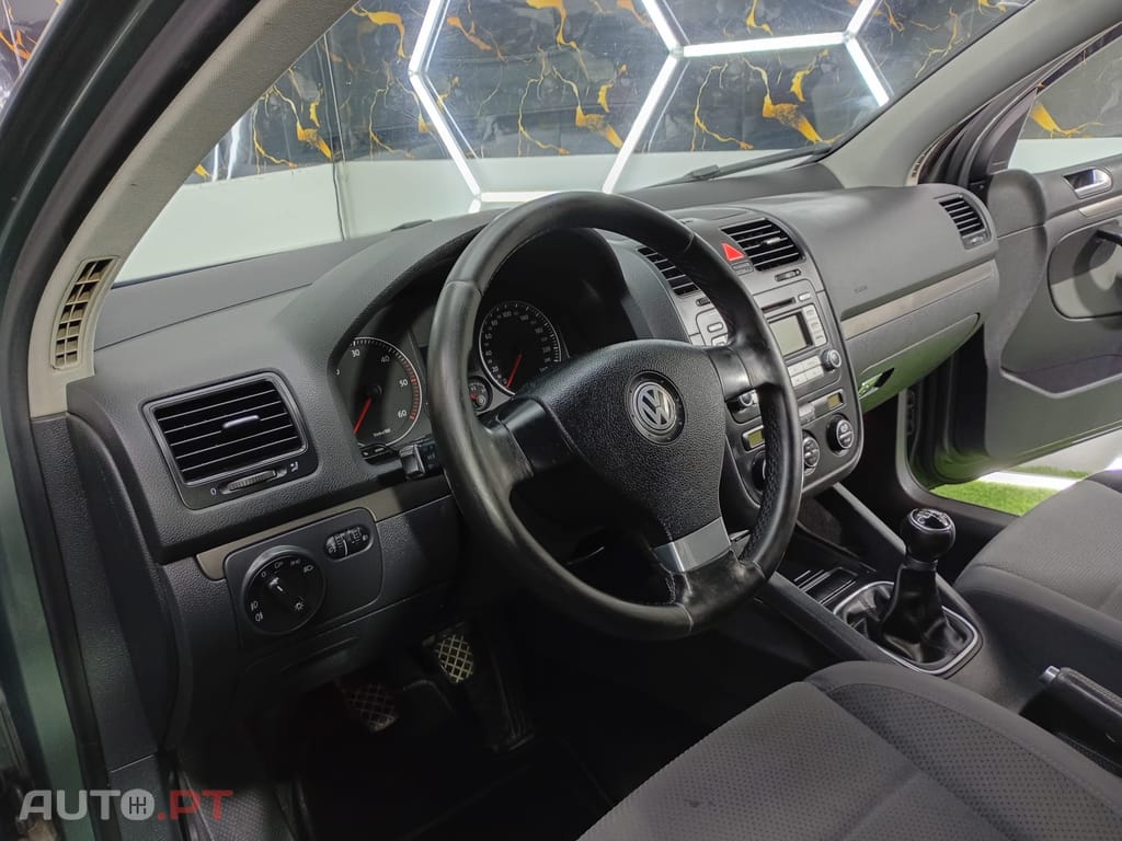 Volkswagen Golf 1.9 TDi 6V Confortline