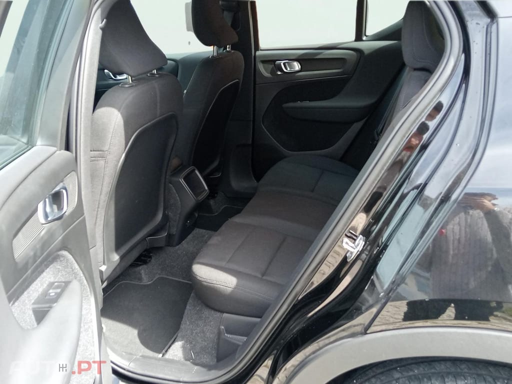 Volvo XC40 1.5 T2 Momentum Core