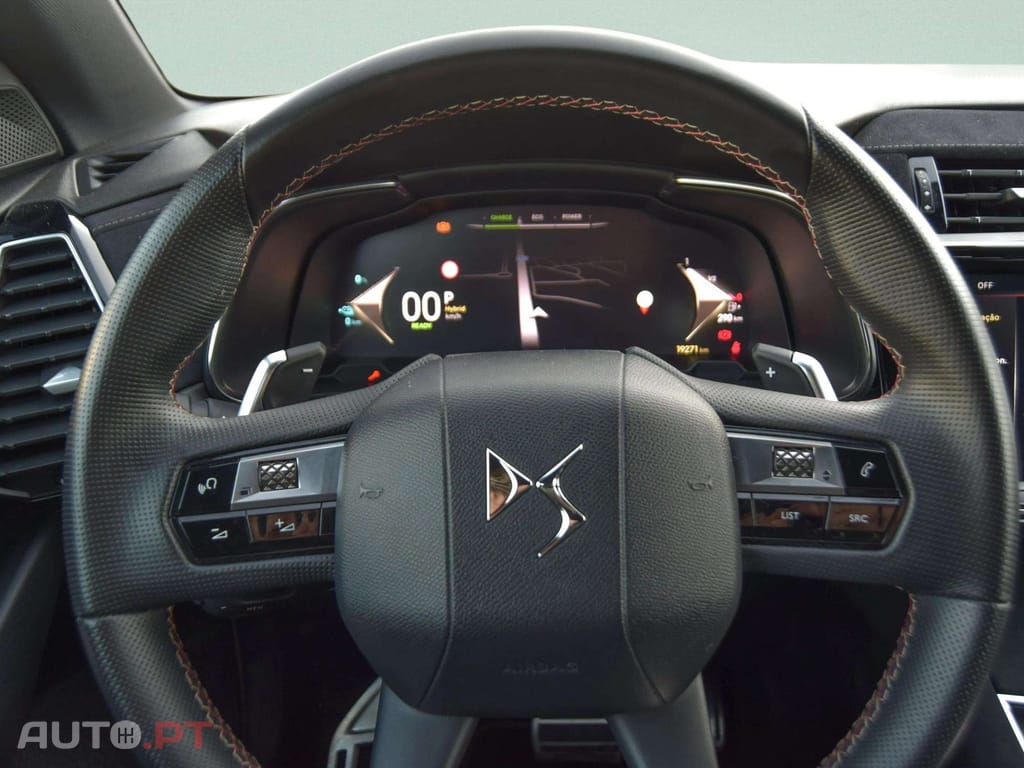 DS DS7 E-Tense Performance Line